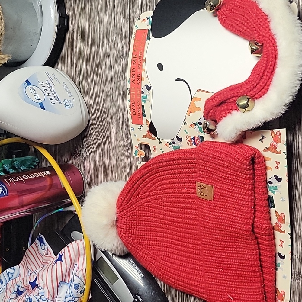 NEW Doggie & Me Human‎ Hat & Doggie Scarf Christmas Set